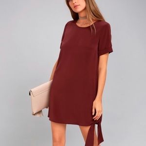 Burgundy T-shirt dress with tie